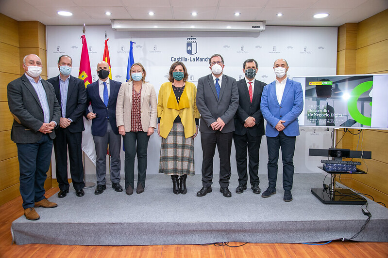 El Ministerio de Industria y el Gobierno de Castilla-La Mancha impulsan la digitalización de las pymes de la región